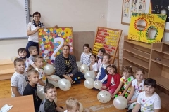 k13