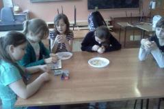 img024