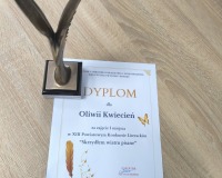 Oliwia Kwiecień (7a) laureatką konkursu literackiego
