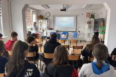 58bfaed9-d2fa-440c-a2d8-2ad91f88b3ce