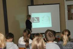 img268a30acb5af5025a152