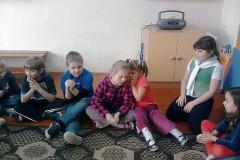 img023