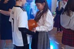 received_1323756518170602