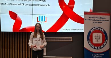 Oliwia Kwiecień (7a) w finale wojewódzkiego konkursu profilaktycznego