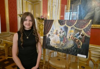 Oliwia Kwiecień (8a) laureatką międzynarodowego konkursu plastycznego