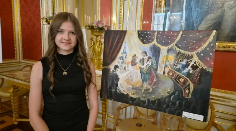 Oliwia Kwiecień (8a) laureatką międzynarodowego konkursu plastycznego