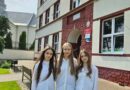 Uczennice klasy 8a laureatkami wojewódzkiego konkursu historycznego