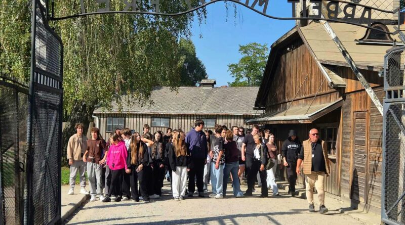 Auschwitz… tu mówi cisza